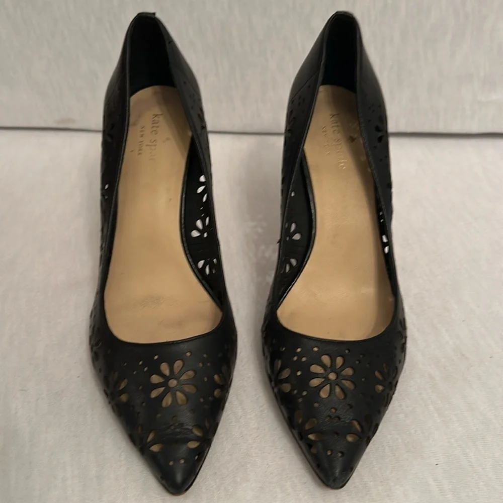 Kate Spade Ella Cutout Black 3.5” Scalloped Edge Pointed Heels Women’s Size 8.5